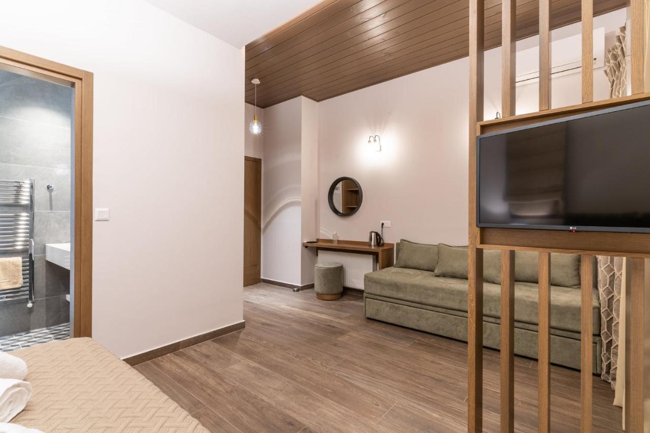 Lydia Suites And Rooms Літохоро Екстер'єр фото